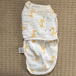 Aden & Anais - Small Muslin Swaddle